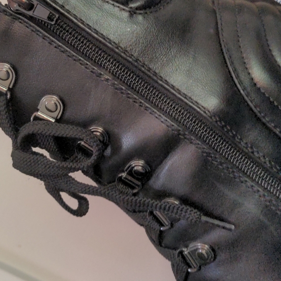 Guess Lug sole combat lace up hiking boots - Picture 8 of 12